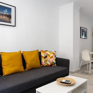 https://apartamentos-los-cantaros.es-andalucia.com