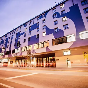 Zeitgeist Hauptbahnhof Bécs