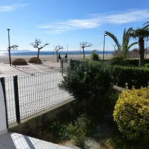 https://inmosantos-oasis-e3.catalonia-hotels.com