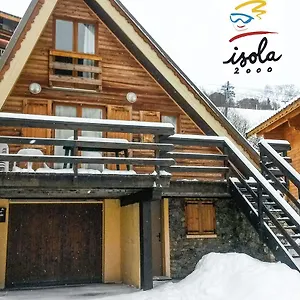 https://chalet-pointu.fr-provencehotel.com