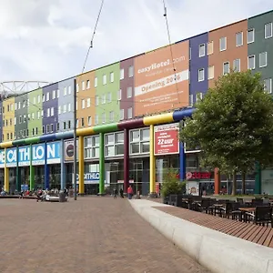 Easyhotel Arena Boulevard 2*, Amesterdão Países Baixos