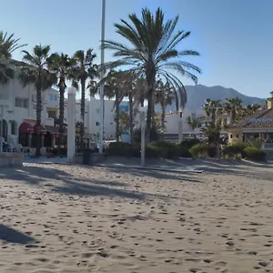 https://apartamento-exclusivo-puerto-marina-planb4all.es-andalucia.com